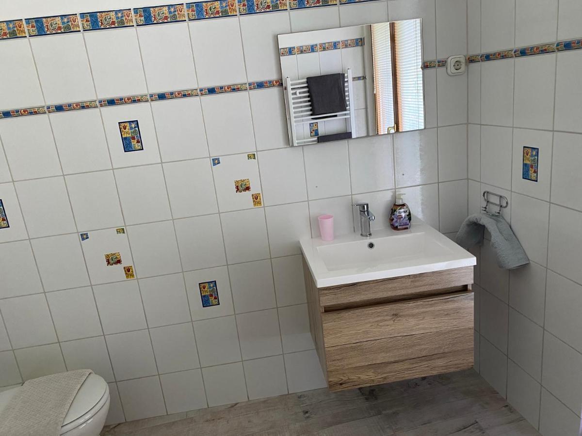 Gimi Vendeghaz Hotel Baja Bagian luar foto