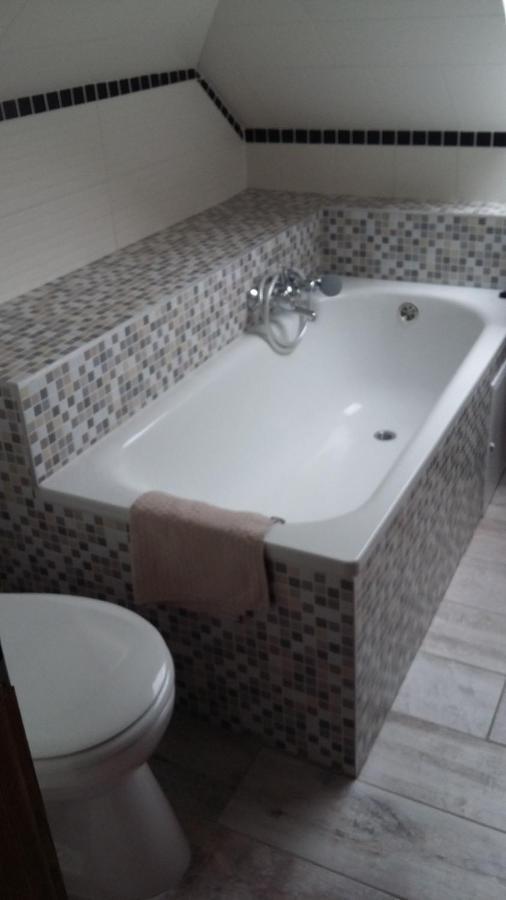 Gimi Vendeghaz Hotel Baja Bagian luar foto