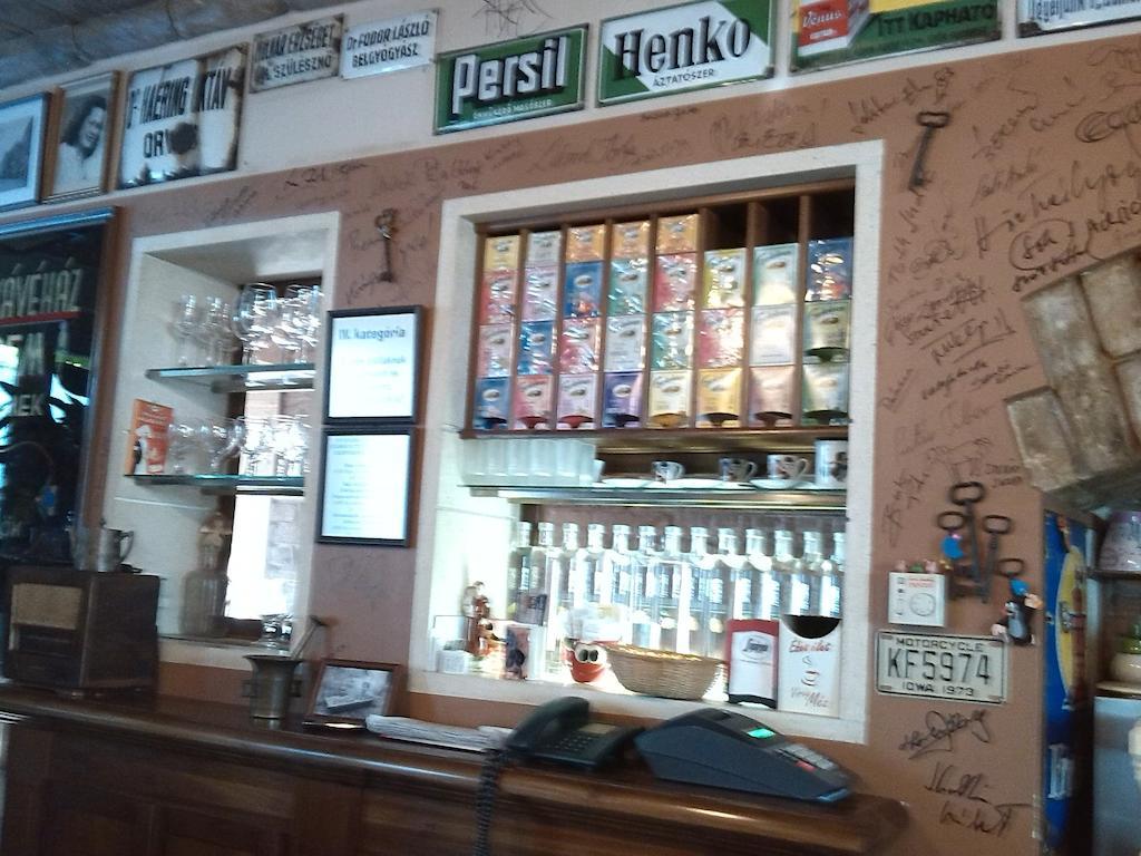 Gimi Vendeghaz Hotel Baja Bagian luar foto